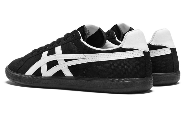 Lookbook Onitsuka Tiger DD Trainer 'Hitam Putih' 1183B479-001
