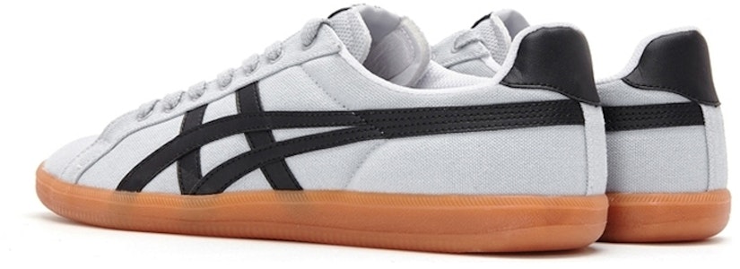 Onitsuka Tiger DD Trainer 'Kelabu Hitam' 1183B479-020 Lookbook Onitsuka Tiger DD Trainer 'Kelabu Hitam' 1183B479-020