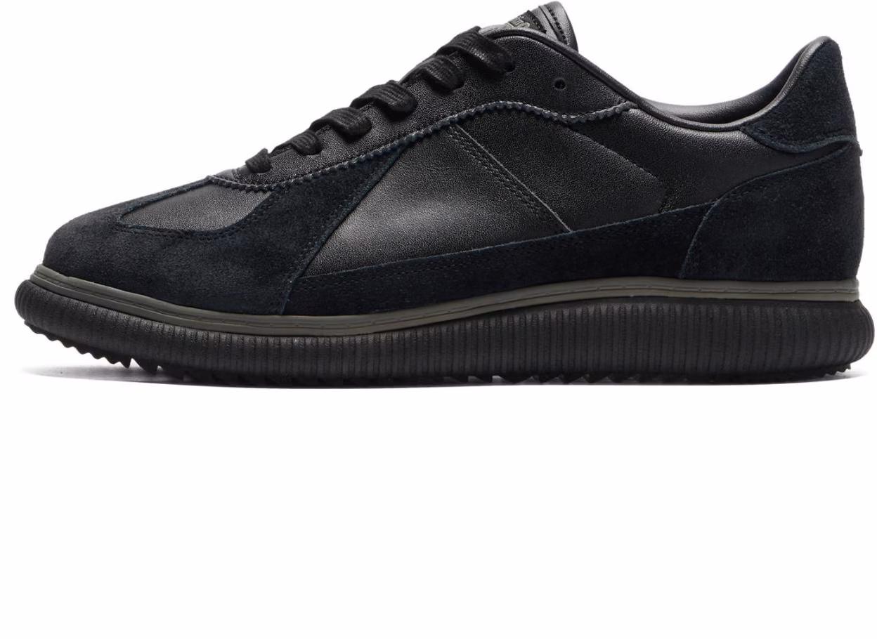 onitsuka-tiger-delecity-l-black-1183-c217-001