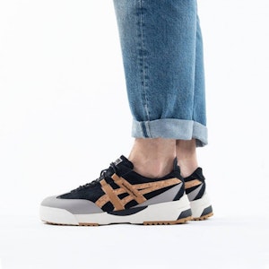 Onitsuka Tiger Delegation EX 'Hitam Emas Putih' 1183A829-001 1