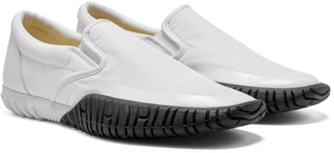 オニツカタイガー ダック タイガースリッポン 白黒 1183C224-100 Lookbook オニツカタイガー ダック タイガースリッポン 白黒 1183C224-100