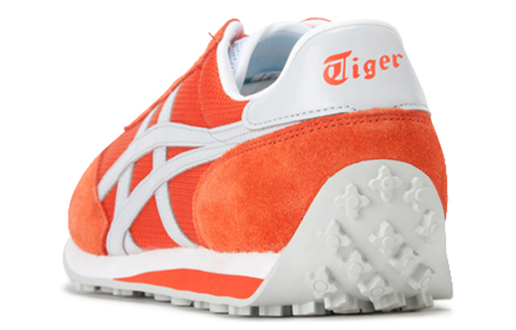 Shop Onitsuka Tiger Edr 78 舒適耐磨跑步鞋 橙黃色
