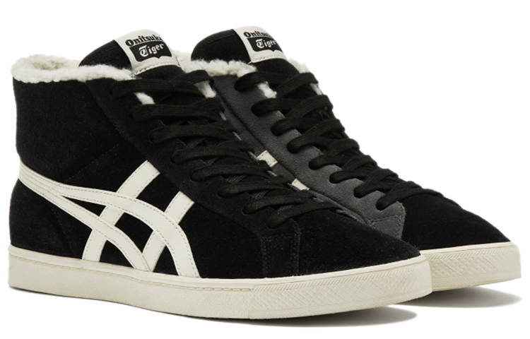 Lookbook Sepatu Onitsuka Tiger Fabre RB 'Hitam Putih' 1183B809-001
