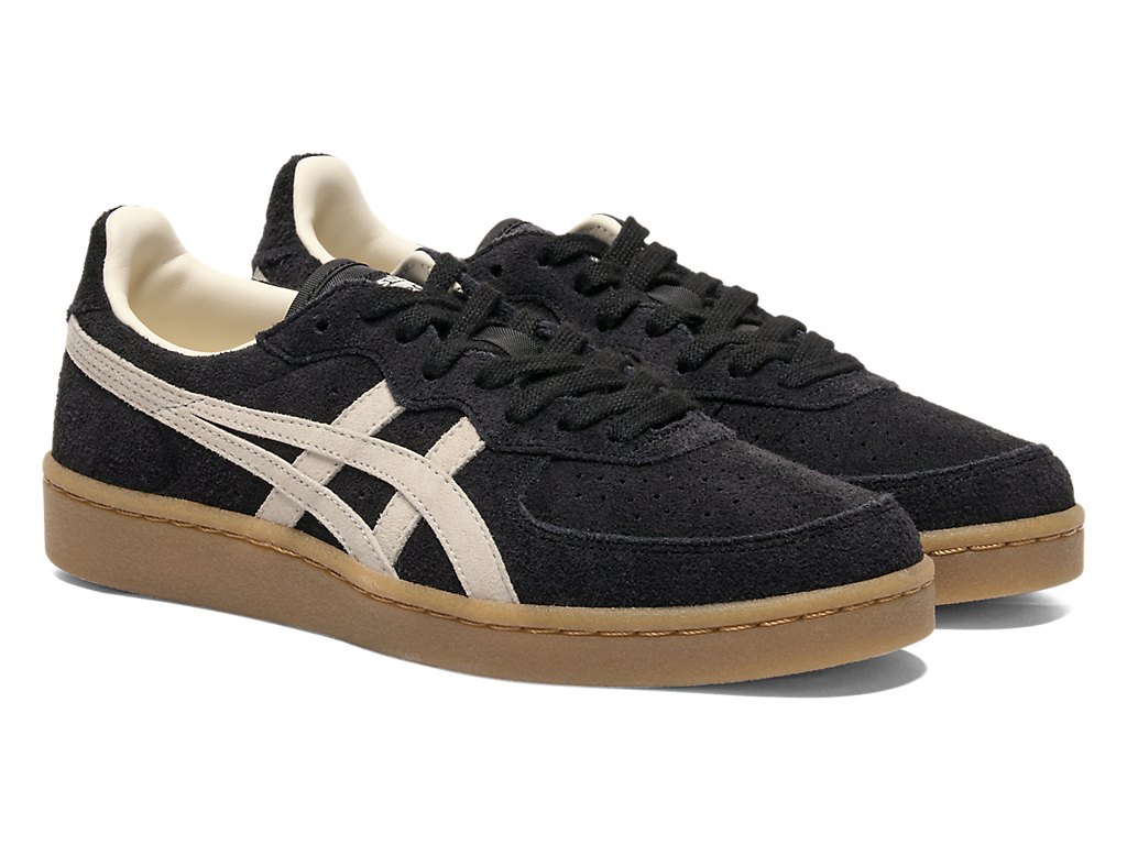 Order Onitsuka Tiger GSM HITAM/PUTIH 1183C436-001