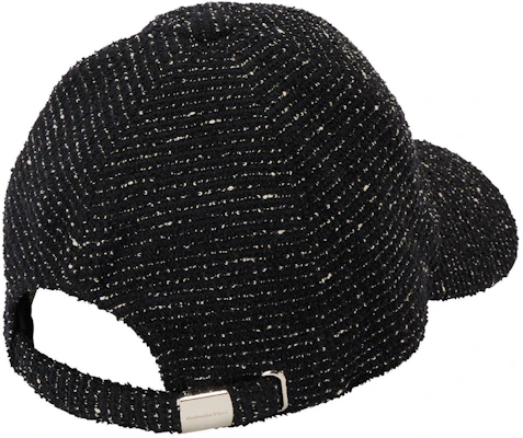 Gorra Negra Onitsuka Tiger Logo - Estilo Unisex Pareja Béisbol. 3183B076-001 Lookbook Gorra Negra Onitsuka Tiger Logo - Estilo Unisex Pareja Béisbol. 3183B076-001