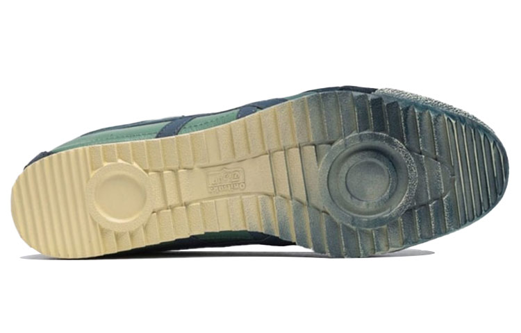 Shop 鬼冢虎 Mexico 66 '蓝绿'运动鞋 TH9J4L-4240