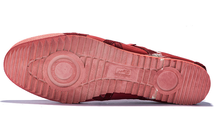 Lookbook Onitsuka Tiger Mexico 66 Deluxe Nippon Made 'Merah Klasik' D8E1L-2323