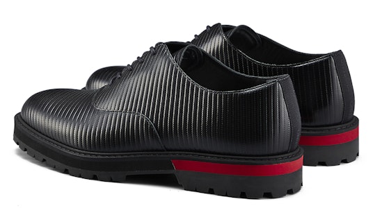 Onitsuka Tiger Oxford 'Hitam Merah Klasik' 1181A478-001 Shop Onitsuka Tiger Oxford 'Hitam Merah Klasik' 1181A478-001