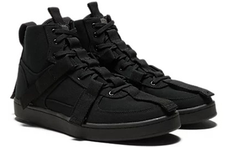 Lookbook Sepatu Onitsuka Tiger Petal 'Hitam' 1183C013-001