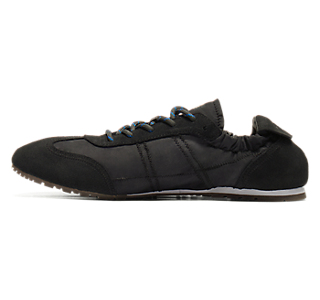 Lookbook Onitsuka Tiger PLABALA HITAM/HITAM 1183C541-001