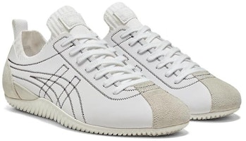 Onitsuka Tiger Sclaw 'Putih Hitam' 1183B969-100 Lookbook Onitsuka Tiger Sclaw 'Putih Hitam' 1183B969-100