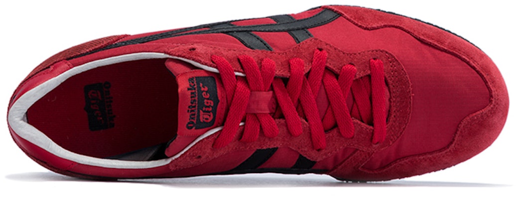Onitsuka Tiger Serrano 'Merah Hitam Klasik' D7L4L-2390 Lookbook Onitsuka Tiger Serrano 'Merah Hitam Klasik' D7L4L-2390