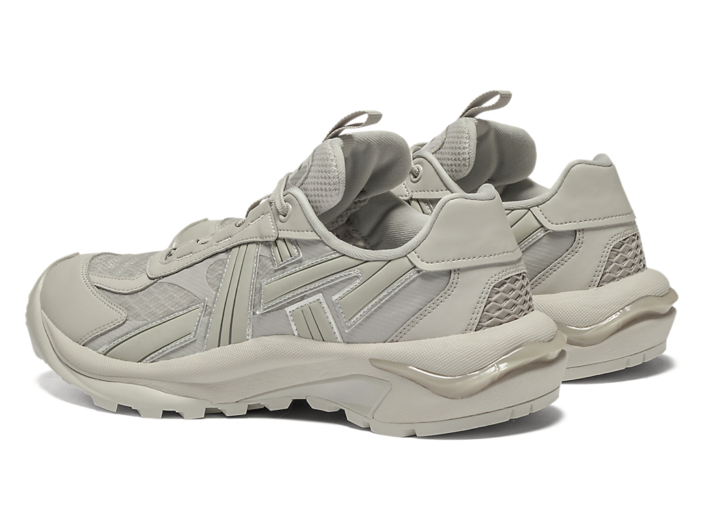 Shop オニツカタイガー TIGTRAIL オイスターグレー/オイスターグレー 1183C612-020