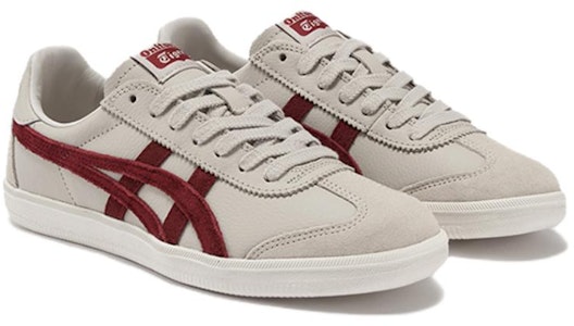 Onitsuka Tiger Tokuten 'Putih Burgundy' Sneakers 1183C086-200 Lookbook Onitsuka Tiger Tokuten 'Putih Burgundy' Sneakers 1183C086-200