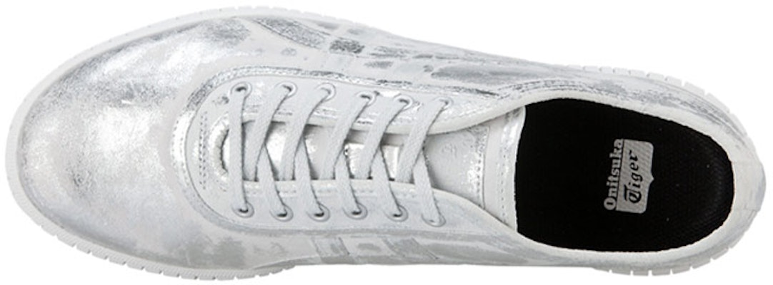 Onitsuka Tiger Tsunahiki 'Silver' 1183A079-020 Lookbook Onitsuka Tiger Tsunahiki 'Silver' 1183A079-020