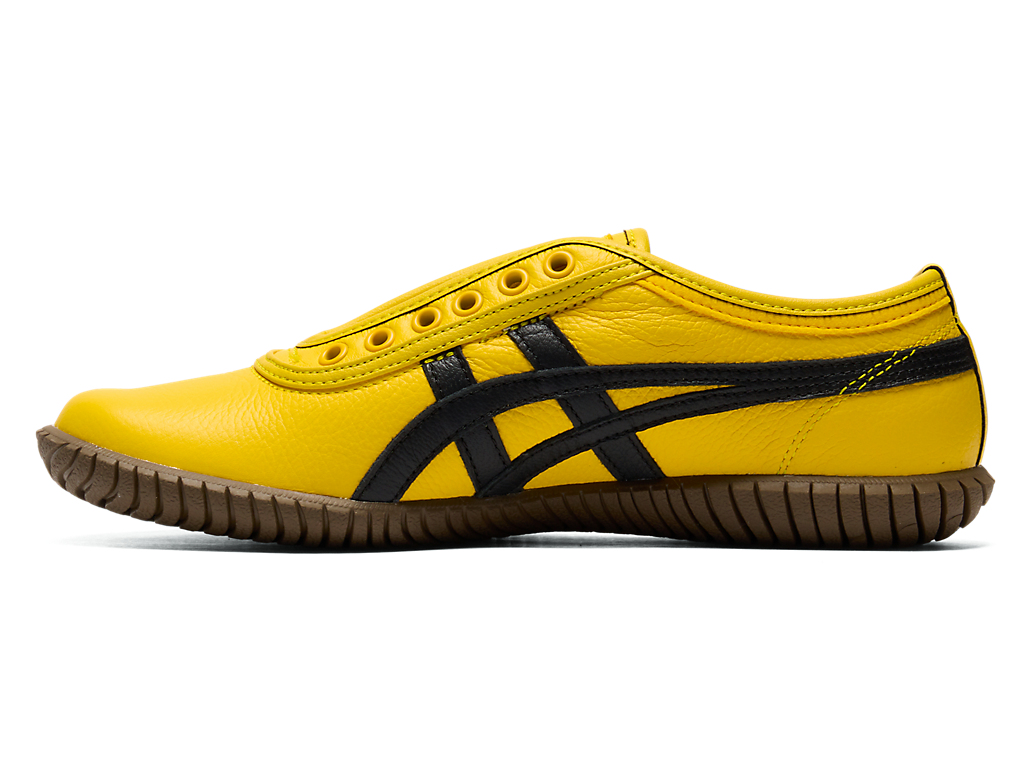 Lookbook Onitsuka Tiger TSUNAHIKI SLIP-ON KUNING BUNGA MATAHARI/HITAM 1183C529-750