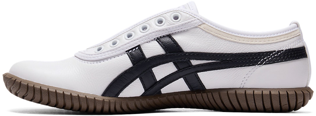Onitsuka Tiger TSUNAHIKI SLIP-ON WHITE/BLACK 1183C529-101 Lookbook Onitsuka Tiger TSUNAHIKI SLIP-ON WHITE/BLACK 1183C529-101