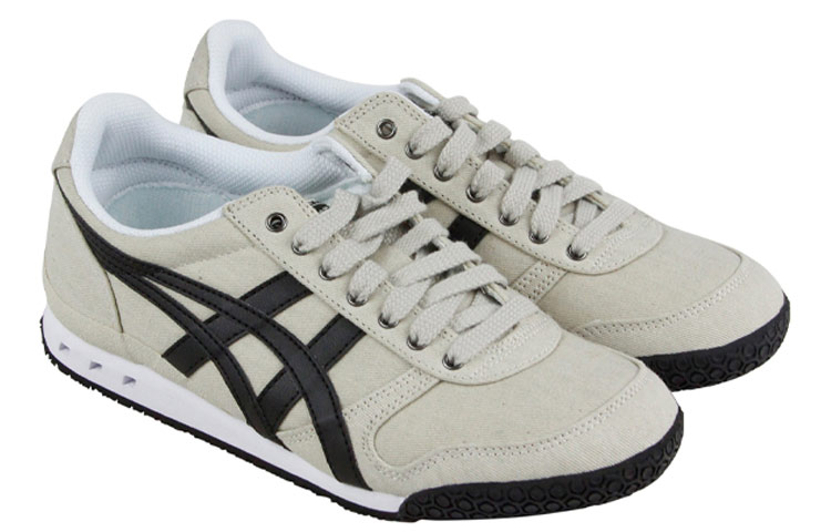 Lookbook 鬼塚虎 Ultimate 81 防滑透氣 低幫運動鞋 淺棕色