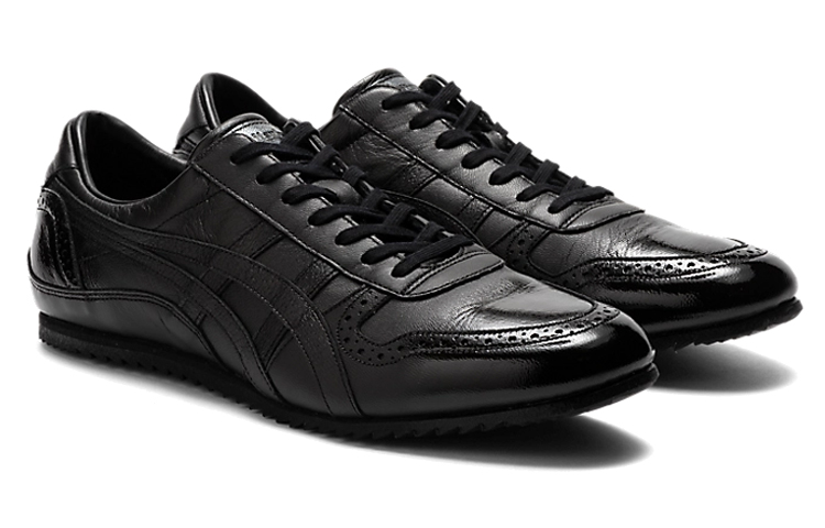Lookbook Onitsuka Tiger Ultimate Trainer ''Schwarz Enamel Brogue'' 1181A473-002