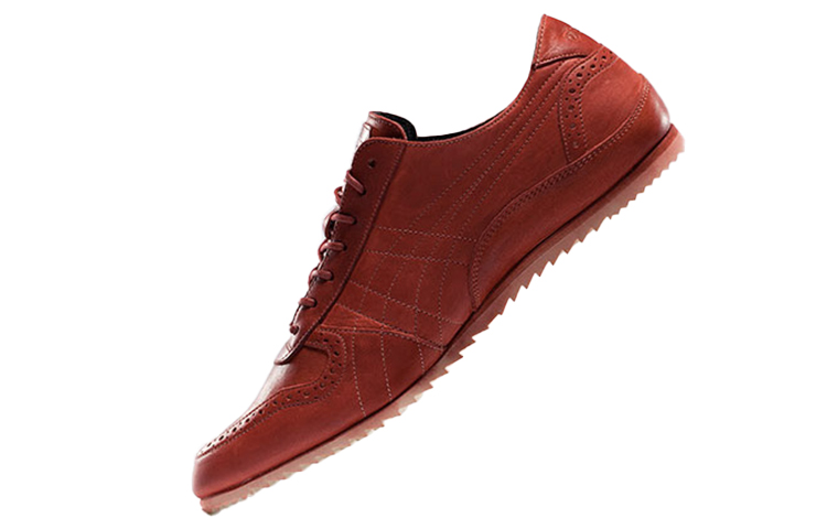 Lookbook Onitsuka Tiger 終極教練 舒適耐磨 低筒休閒板鞋 紅棕色