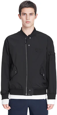 Chaqueta negra unisex Onitsuka Tiger con cremallera y cuello alto. 2183B316-001 Purchase Chaqueta negra unisex Onitsuka Tiger con cremallera y cuello alto. 2183B316-001