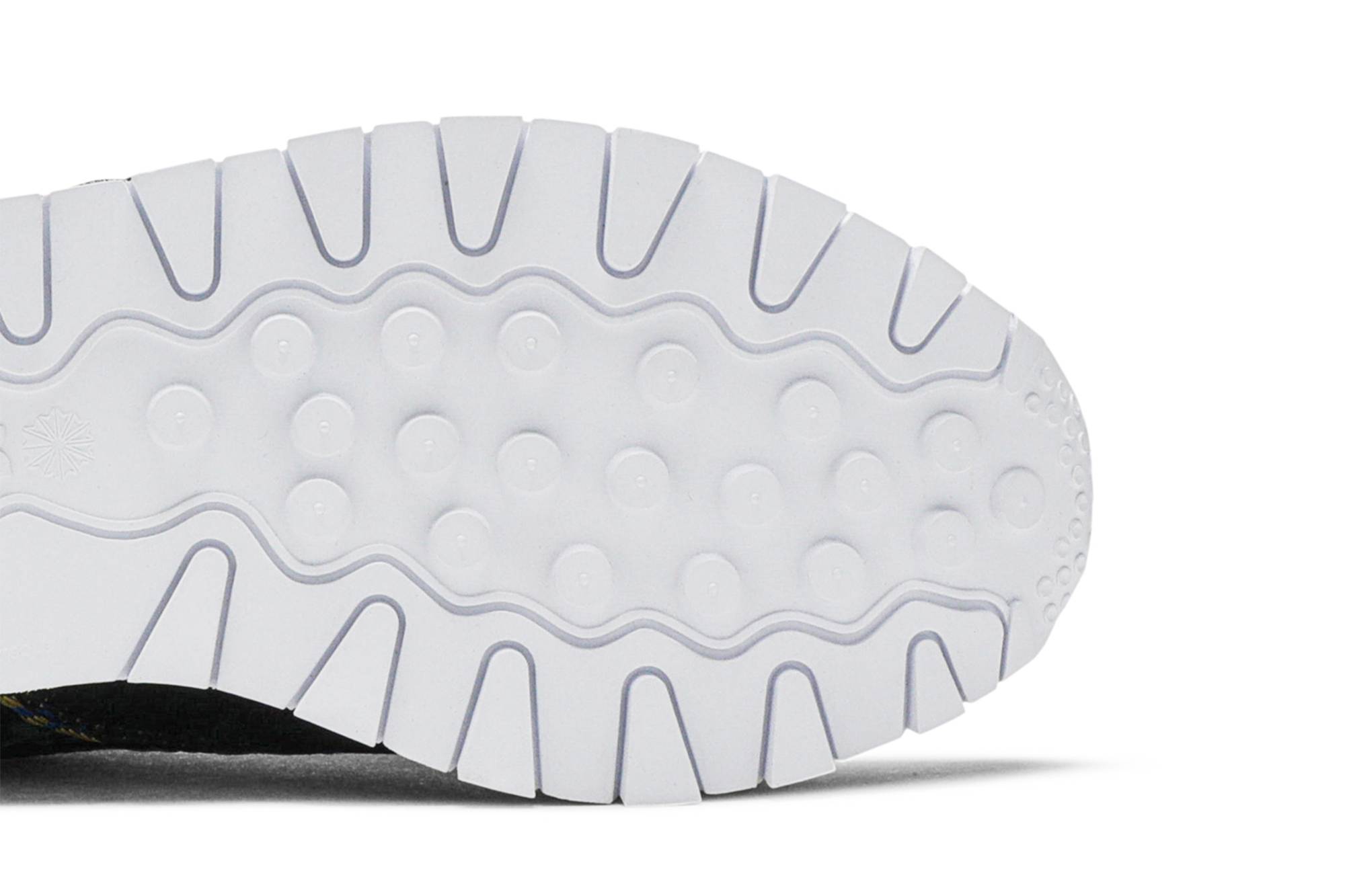 Purchase Opening Ceremony x Reebok Classic Leather Premium 'Hitam' DV5224