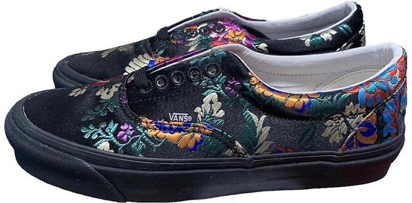Opening Ceremony x Vans OG Era LX 'Floral Black' Bunga Hitam VN0A3CXNSJU Lookbook Opening Ceremony x Vans OG Era LX 'Floral Black' Bunga Hitam VN0A3CXNSJU