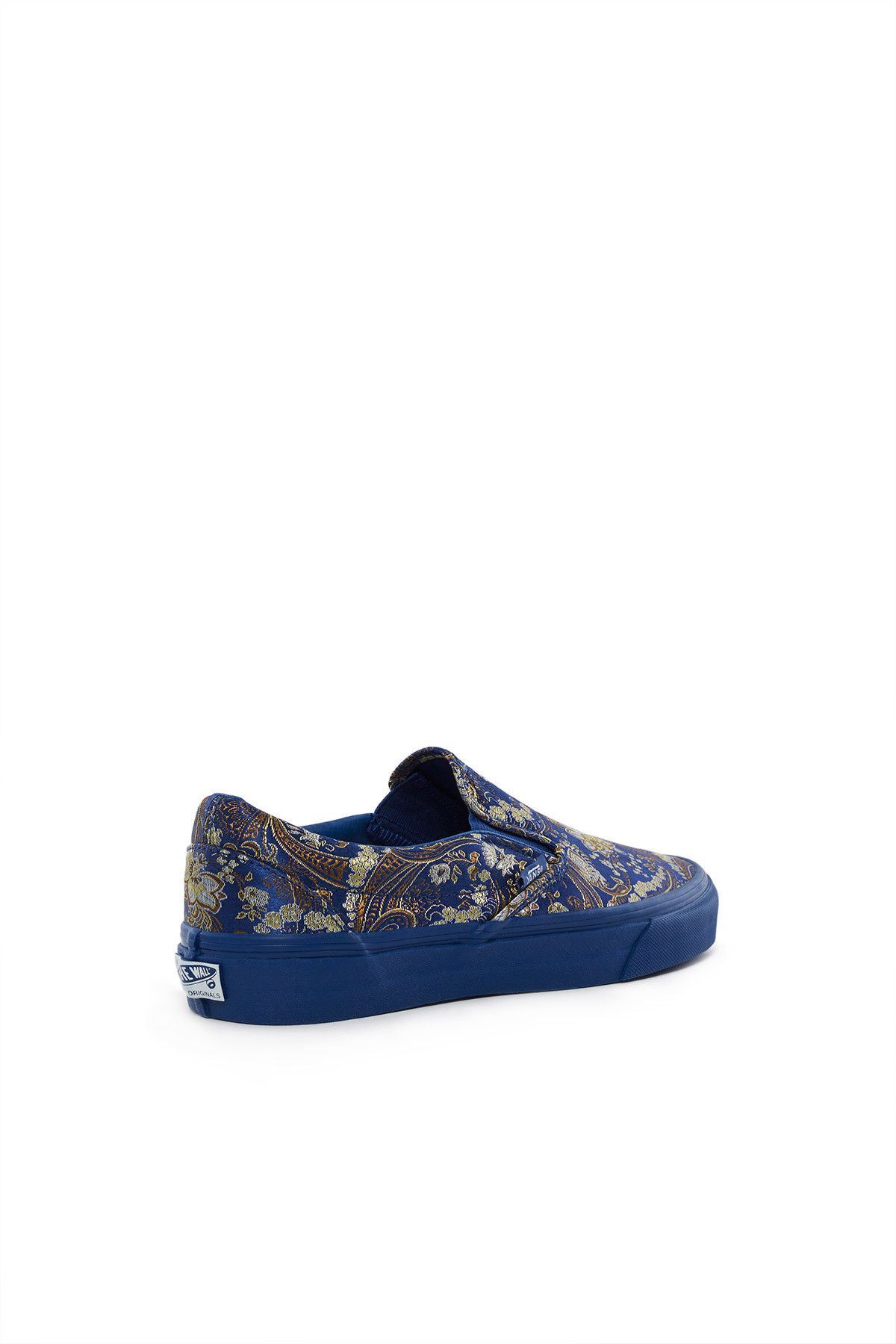 Lookbook 오프닝 세레머니 x 반스 슬립온 LX '치파오 II 네이비' ST197867