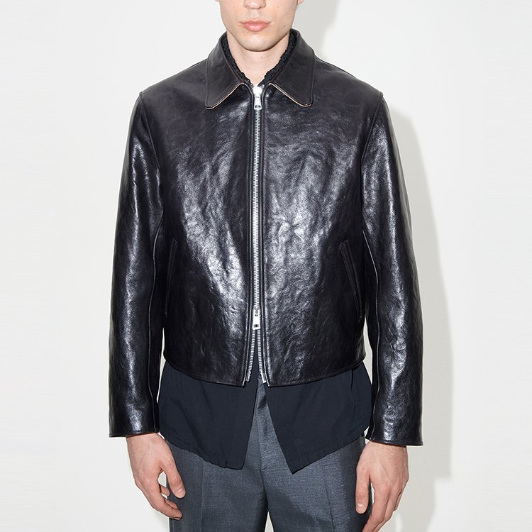 Sizing OUR LEGACY FW23 Jaket Kulit Glossy Pendek dengan Double Zipper Hitam M4239MTD