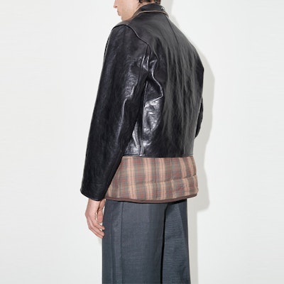 OUR LEGACY FW23 Jaket Kulit Glossy Pendek dengan Double Zipper Hitam M4239MTD Cheap OUR LEGACY FW23 Jaket Kulit Glossy Pendek dengan Double Zipper Hitam M4239MTD