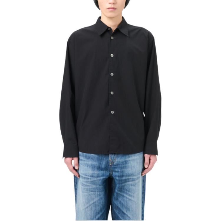 Shop OUR LEGACY FW24 Camisa Negra de Manga Larga con Botón de Perla y Dobladillo Curvo M4242BLP