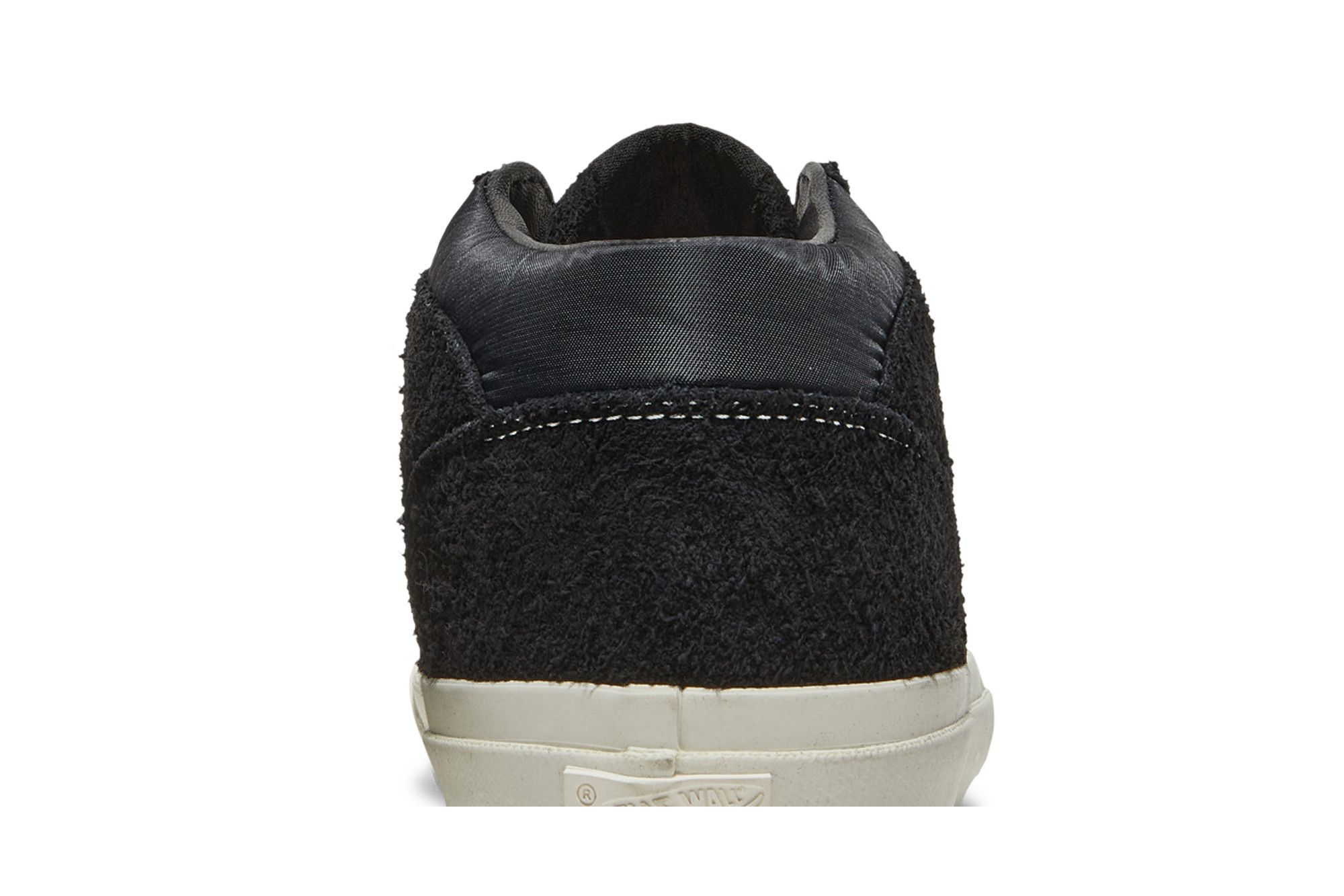 Sizing Our Legacy x Vans Vault Half Cab Pro ''Nero'' VN0A38FCN86