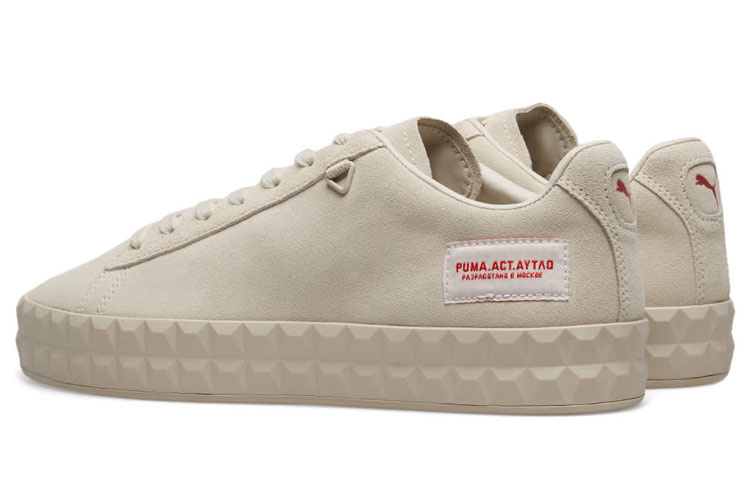 Lookbook Outlaw Moscow x Puma Court Platform ''Moonbeam'' Sneakers 367097-02