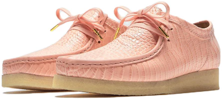Order Packer Shoes x Clarks Wallabee "粉色鳄鱼" 261-68849