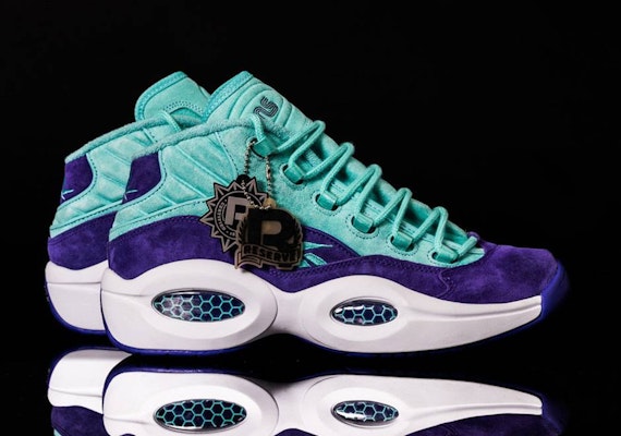 Sepatu Packer x Sneakersnstuff x Token 38 x Reebok Question Mid 'A Shoe About Crocus' V63447 Buy Sepatu Packer x Sneakersnstuff x Token 38 x Reebok Question Mid 'A Shoe About Crocus' V63447