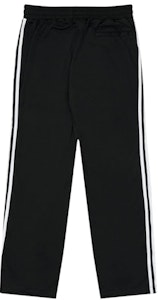 팰리스 아디다스 블랙 파이어버드 트랙 팬츠
Lookbook 팰리스 아디다스 블랙 파이어버드 트랙 팬츠