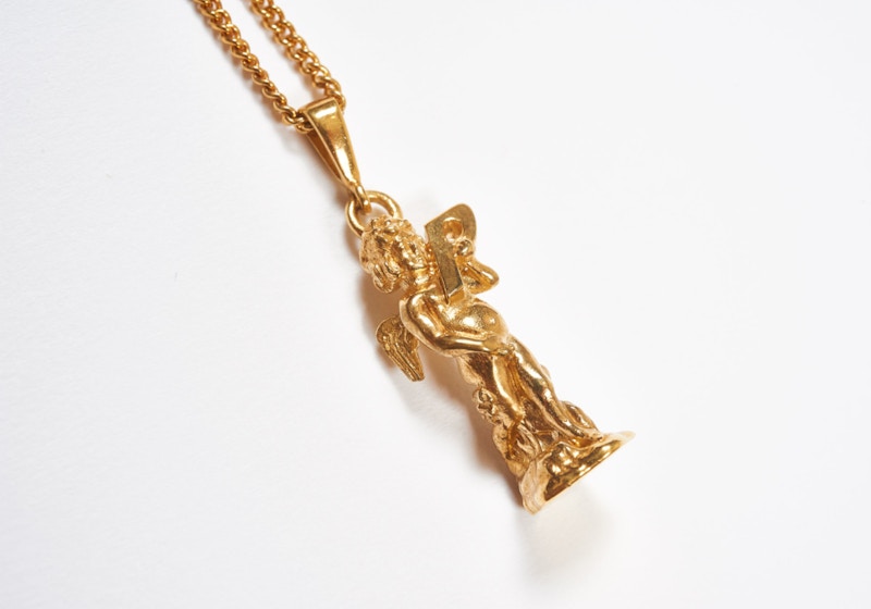 Order Loket Emas Palace Cherub