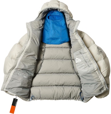 Jaket Balaclava Puffer PALACE FW24 Kelabu Unisex dengan Cetakan Logo. P27JK053 Shop Jaket Balaclava Puffer PALACE FW24 Kelabu Unisex dengan Cetakan Logo. P27JK053