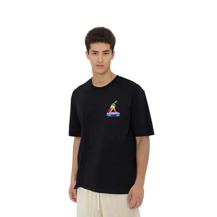 Sizing Camiseta Negra Unisex PALACE Jobsworth con Estampado Creativo de Manzana. P16TS048