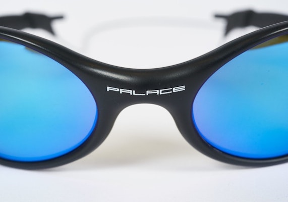 Palace Palace Oakley Eyejacket Black/Deep Blue Order Palace Palace Oakley Eyejacket Black/Deep Blue