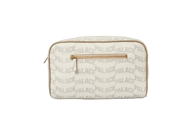Palace Palace Washbag Cream