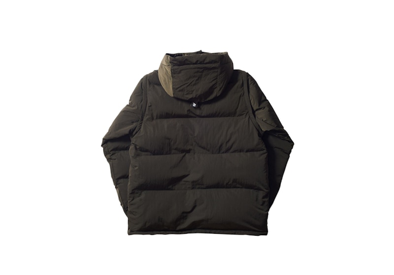 Order Palace Pinnacle Puffa Hitam