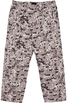 PALACE SS22 Zip Off Urban Camo Convertible Pants Casual Straight Fit. P22JG044 Lookbook PALACE SS22 Zip Off Urban Camo Convertible Pants Casual Straight Fit. P22JG044