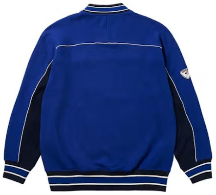 팔라스 SS23 로고 자수 루즈핏 네이비 맨투맨 스웨트셔츠 유니섹스. P24CS084 Lookbook 팔라스 SS23 로고 자수 루즈핏 네이비 맨투맨 스웨트셔츠 유니섹스. P24CS084