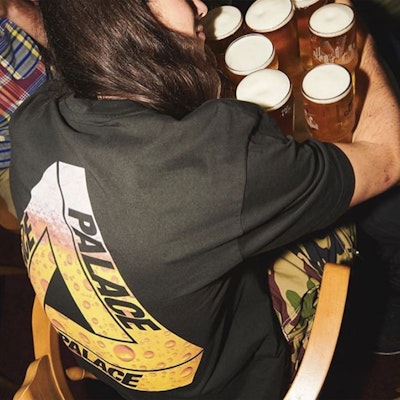 Camiseta Negra Unisex PALACE TRI-LAGER Logo. P19TS219 Details for Camiseta Negra Unisex PALACE TRI-LAGER Logo. P19TS219