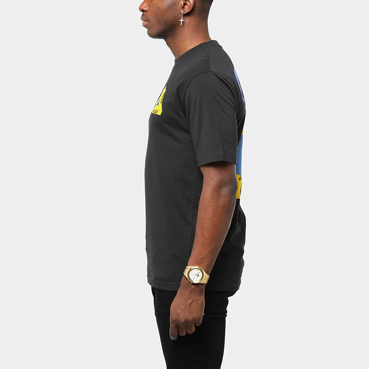 Shop PALACE 三角笑脸大印花男女同款黑色T恤 PAL-TST-BLK