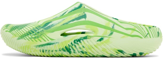 Palace x Crocs Mellow Slide 'Celery' Sandal Ramah Kaki 209383-3UB Lookbook Palace x Crocs Mellow Slide 'Celery' Sandal Ramah Kaki 209383-3UB