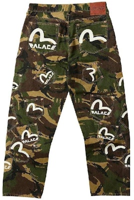 PALACE x EVISU 3.0 SS23迷彩多口袋标志印花男女牛仔裤军绿色 P24EVT002 Lookbook PALACE x EVISU 3.0 SS23迷彩多口袋标志印花男女牛仔裤军绿色 P24EVT002