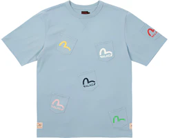PALACE x EVISU Multi Pocket T-Shirt Dusty Blue Unisex Logo Print Tee Blue. P21EVTS003 PALACE x EVISU Multi Pocket T-Shirt Dusty Blue Unisex Logo Print Tee Blue. P21EVTS003