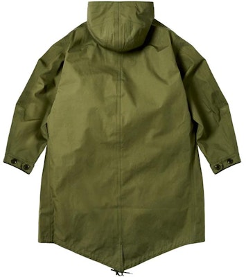 PALACE x NANAMICA FW23 GORE-TEX 绿色连帽外套男女同款夹克。 SUBF359ESG Lookbook PALACE x NANAMICA FW23 GORE-TEX 绿色连帽外套男女同款夹克。 SUBF359ESG